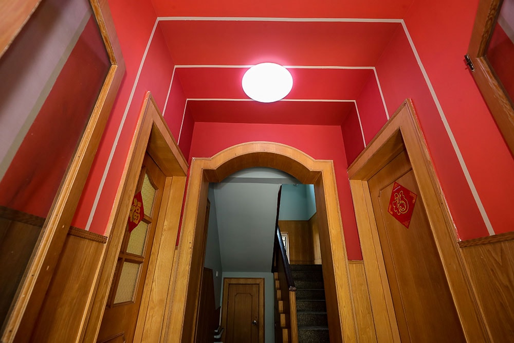 焕新后的门厅墙面