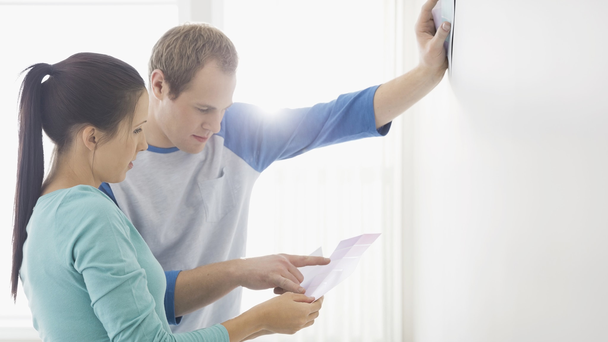 与装修工人的沟通越融洽密切，越有助于装修工人了解并满足您的需求。