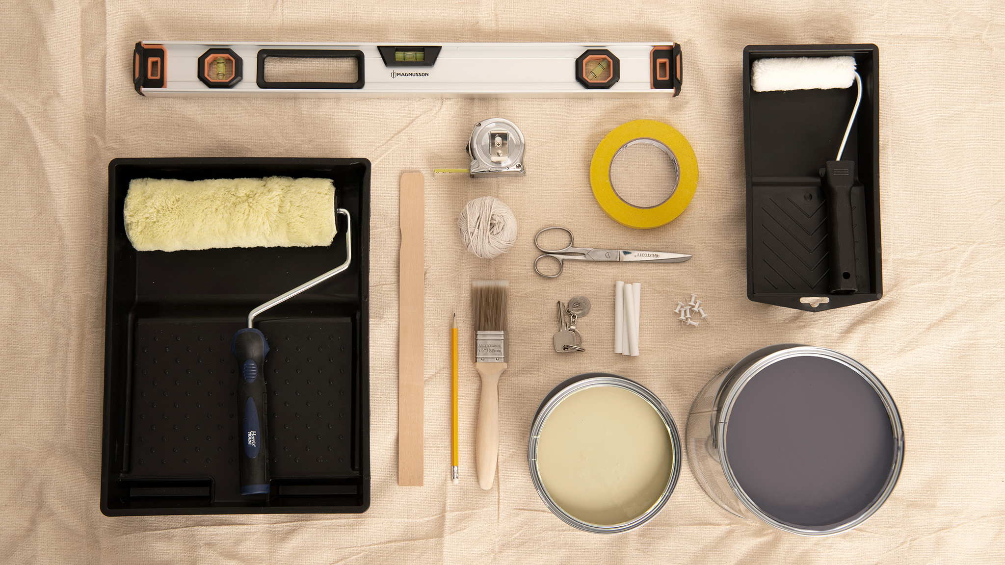 Tools to paint a wall